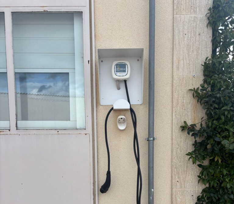 Instalación de un Punto de Carga para Vehículos Eléctricos en Aspar “La Besana” financiado por el Programa MOVES III